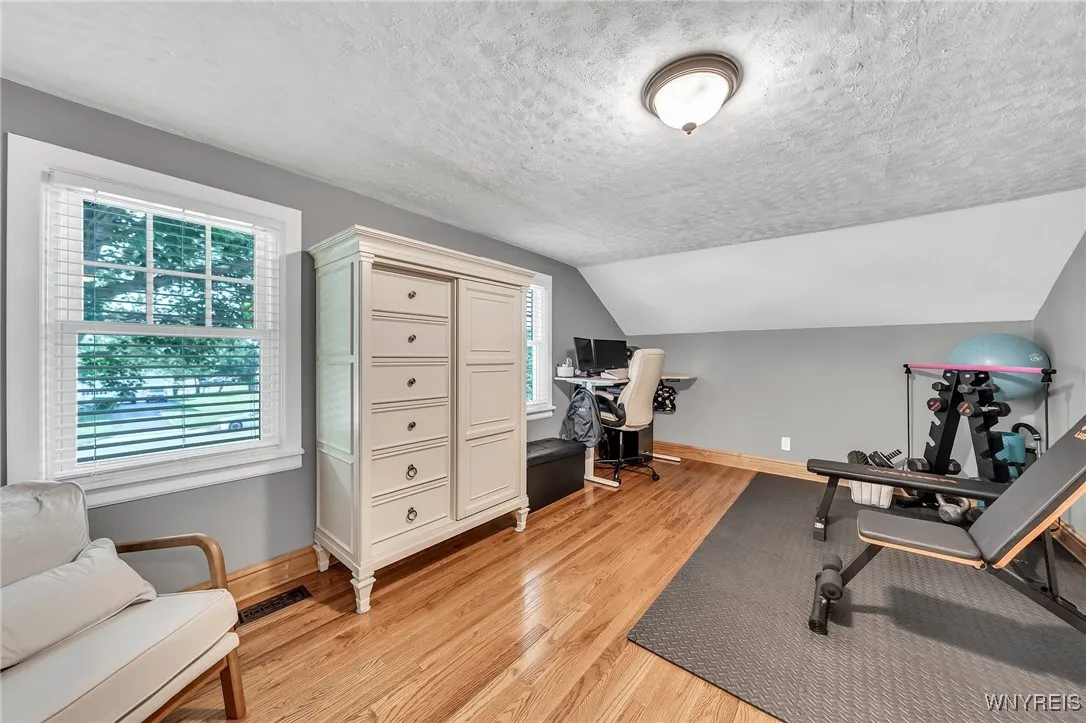 2001 Como Park Boulevard, Lancaster, New York 1408, Lancaster, New York 14086, 2 Bedrooms Bedrooms, 5 Rooms Rooms,1 BathroomBathrooms,Residential,Closed,2001 Como Park Boulevard, Lancaster, New York 1408,0,B1614581