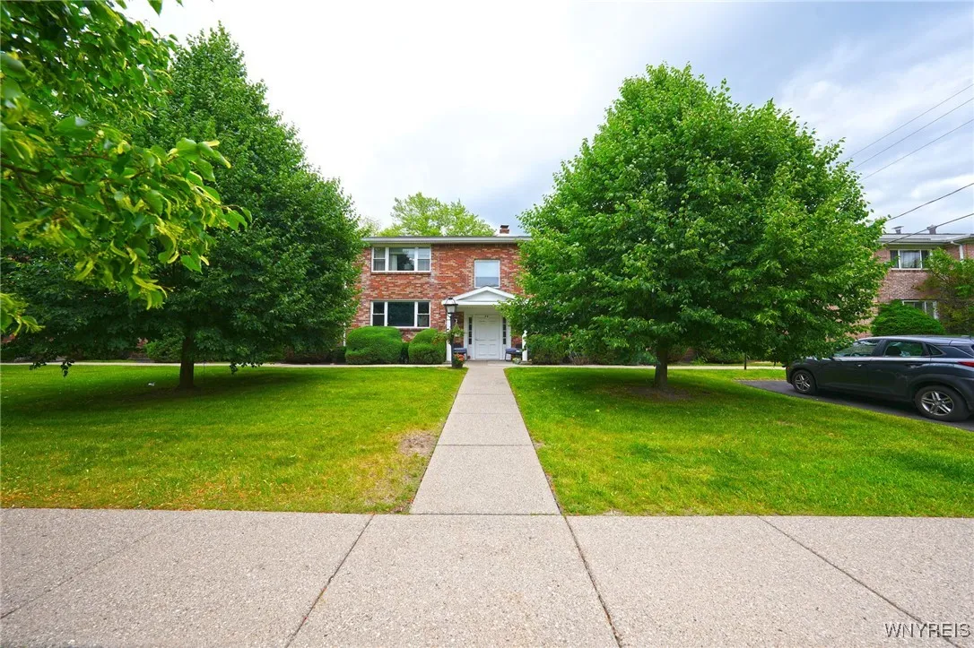 59 Old Lyme Drive 3, Amherst, New York 14221, Amherst, New York 14221, 2 Bedrooms Bedrooms, 5 Rooms Rooms,1 BathroomBathrooms,Residential,For Sale,59 Old Lyme Drive 3, Amherst, New York 14221,0,B1616428