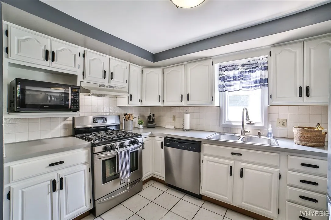 37 Rosary Boulevard, Cheektowaga, New York 14225, Cheektowaga, New York 14225, 3 Bedrooms Bedrooms, 8 Rooms Rooms,1 BathroomBathrooms,Residential,Closed,37 Rosary Boulevard, Cheektowaga, New York 14225,0,B1615151