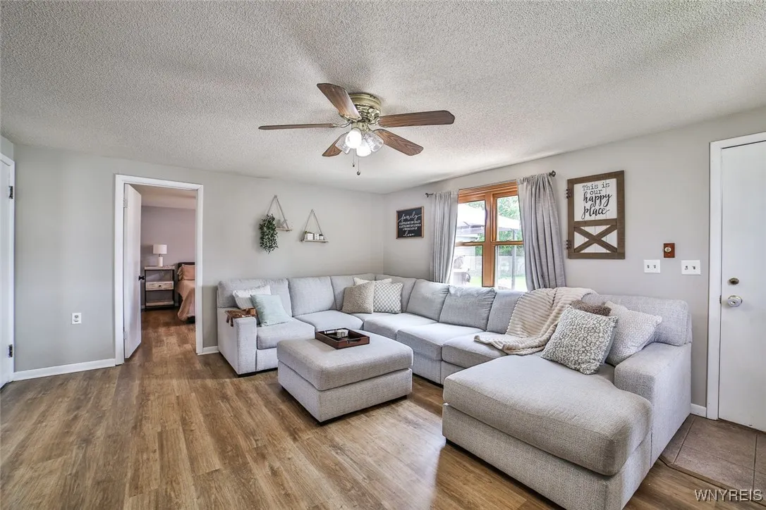 37 Rosary Boulevard, Cheektowaga, New York 14225, Cheektowaga, New York 14225, 3 Bedrooms Bedrooms, 8 Rooms Rooms,1 BathroomBathrooms,Residential,Closed,37 Rosary Boulevard, Cheektowaga, New York 14225,0,B1615151