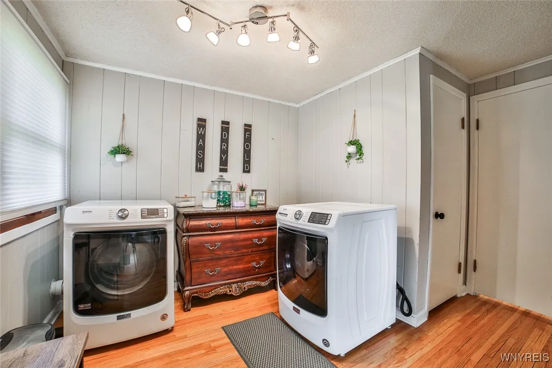 37 Rosary Boulevard, Cheektowaga, New York 14225, Cheektowaga, New York 14225, 3 Bedrooms Bedrooms, 8 Rooms Rooms,1 BathroomBathrooms,Residential,Closed,37 Rosary Boulevard, Cheektowaga, New York 14225,0,B1615151