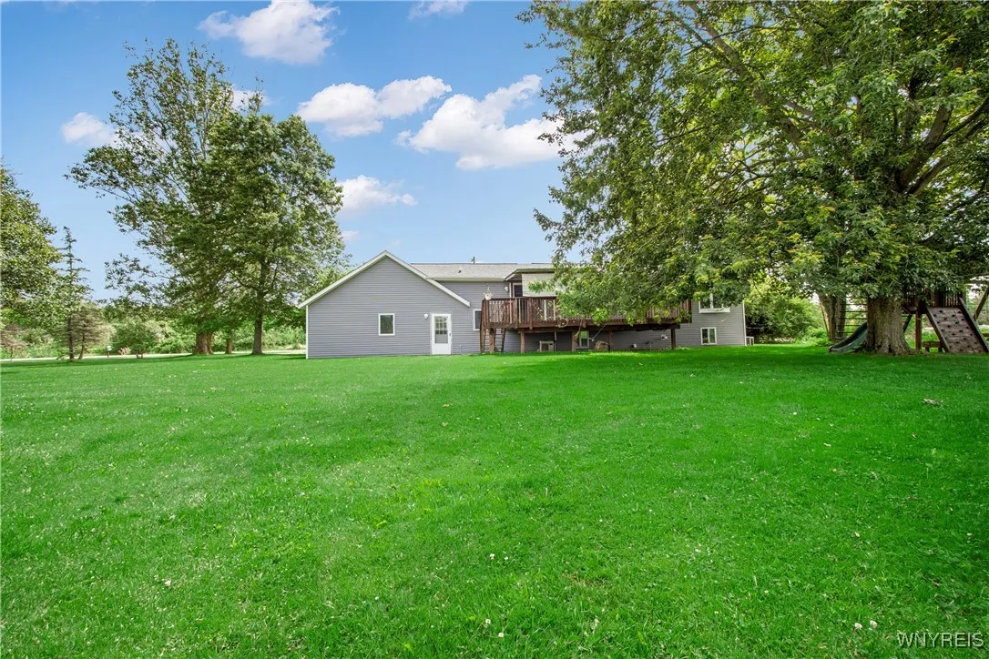 9772 Fargo Road, Darien, New York 14036, Darien, New York 14036, 4 Bedrooms Bedrooms, 8 Rooms Rooms,2 BathroomsBathrooms,Residential,Closed,9772 Fargo Road, Darien, New York 14036,B1615396