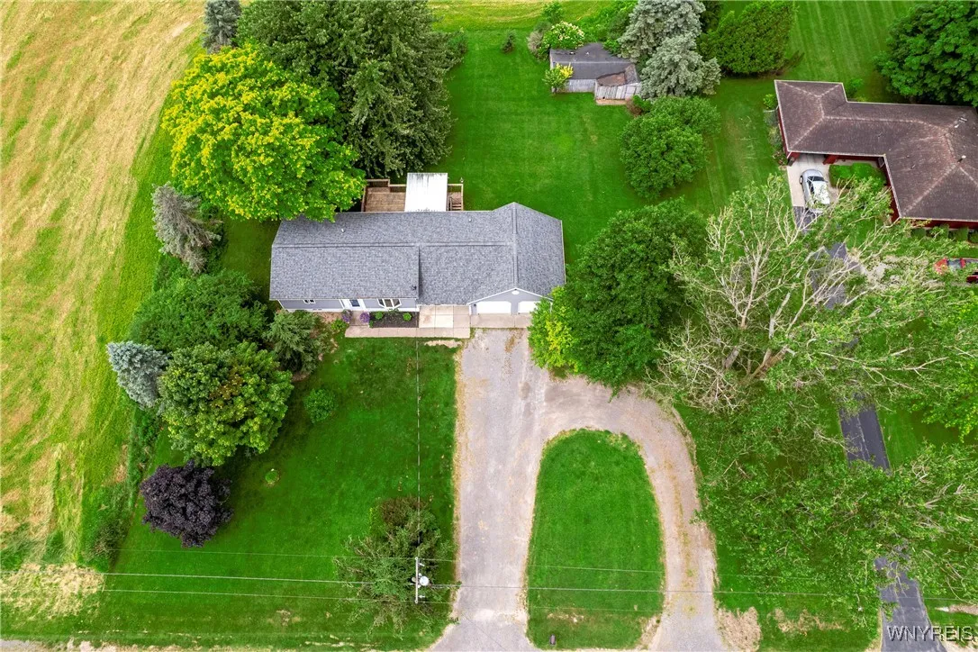 9772 Fargo Road, Darien, New York 14036, Darien, New York 14036, 4 Bedrooms Bedrooms, 8 Rooms Rooms,2 BathroomsBathrooms,Residential,Closed,9772 Fargo Road, Darien, New York 14036,B1615396