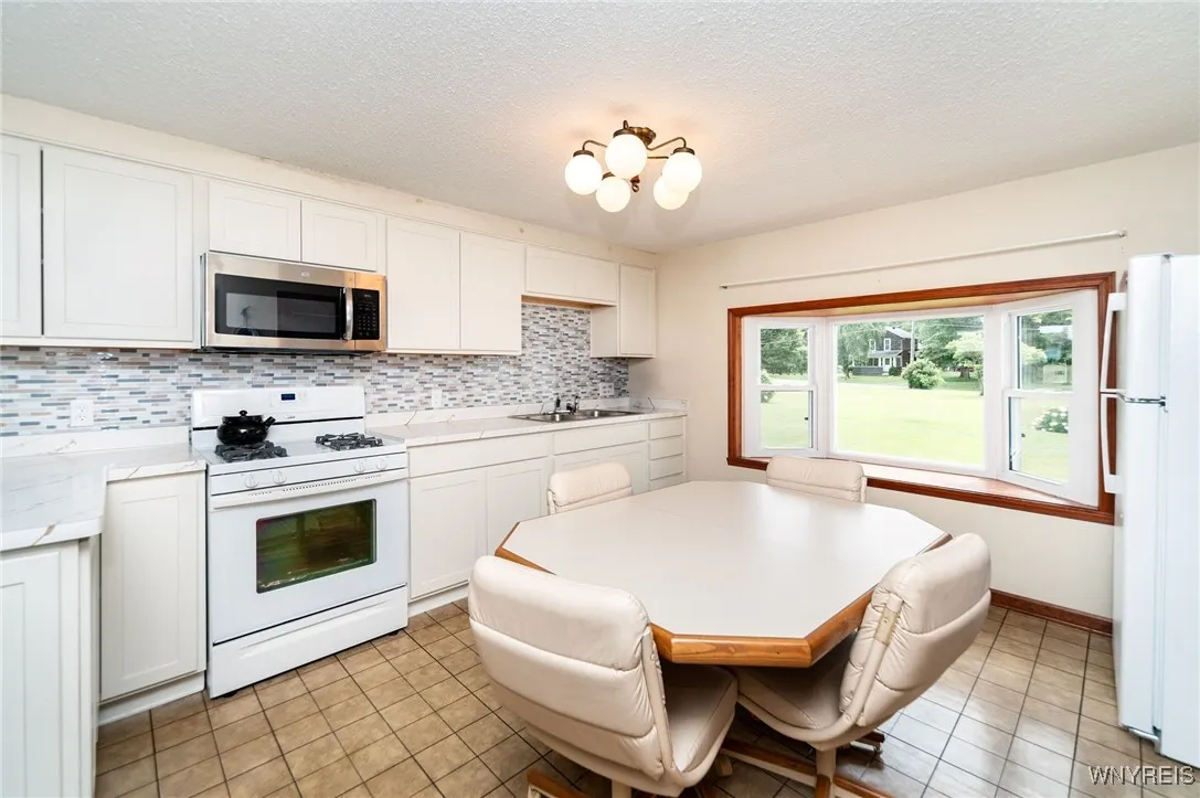 5589 Little Canada Road, Bethany, New York 14054, Bethany, New York 14054, 4 Bedrooms Bedrooms, 6 Rooms Rooms,1 BathroomBathrooms,Residential,Closed,5589 Little Canada Road, Bethany, New York 14054,0,B1615923