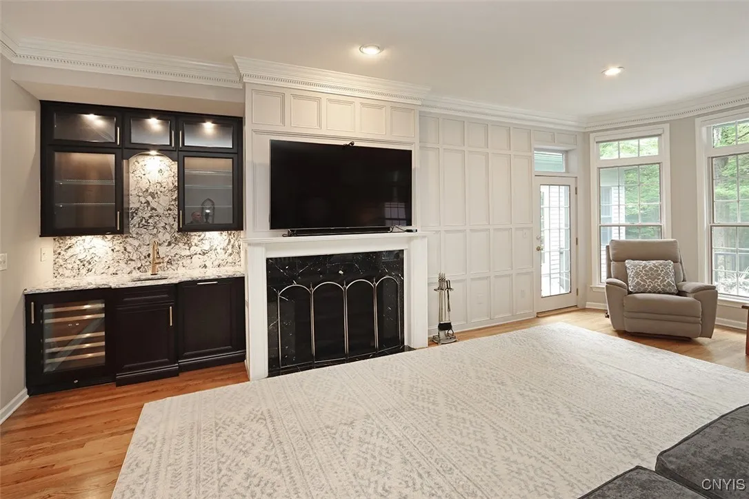8426 Hobnail Road, Manlius, New York 13104, Manlius, New York 13104, 5 Bedrooms Bedrooms, 13 Rooms Rooms,3 BathroomsBathrooms,Residential,Closed,8426 Hobnail Road, Manlius, New York 13104,S1616004