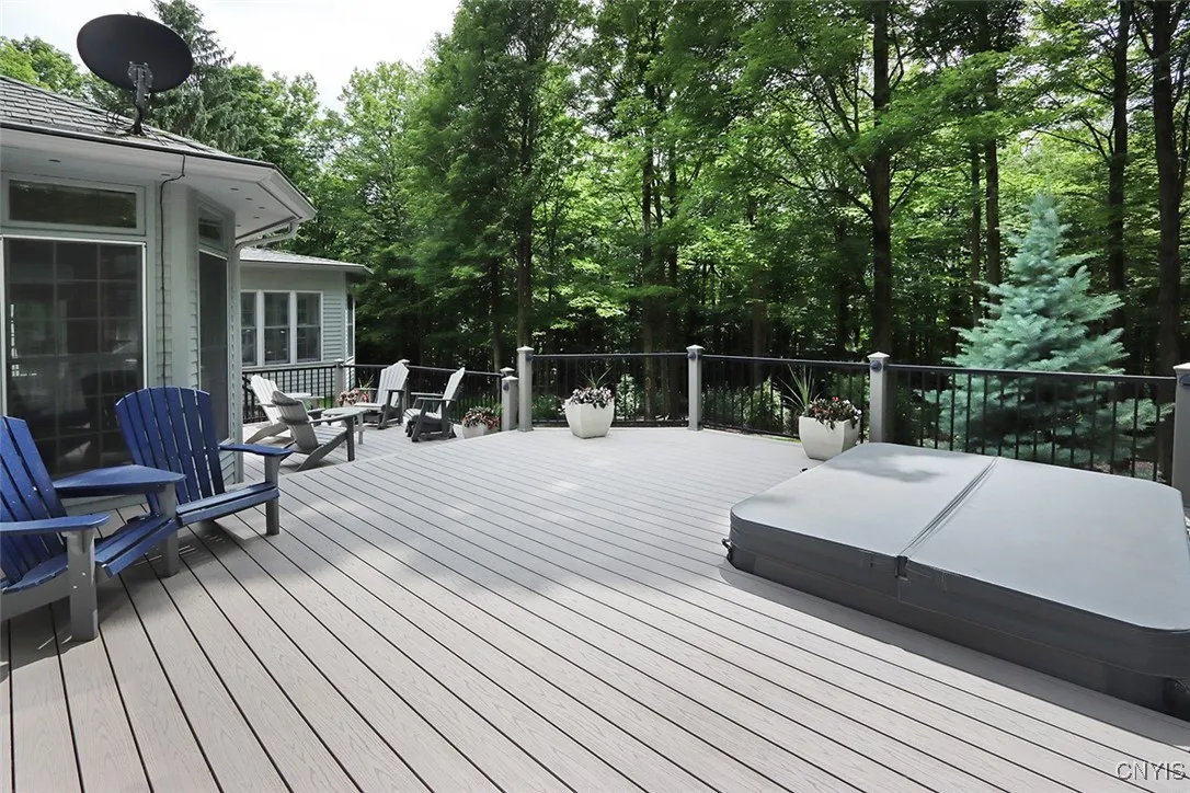 8426 Hobnail Road, Manlius, New York 13104, Manlius, New York 13104, 5 Bedrooms Bedrooms, 13 Rooms Rooms,3 BathroomsBathrooms,Residential,Closed,8426 Hobnail Road, Manlius, New York 13104,S1616004