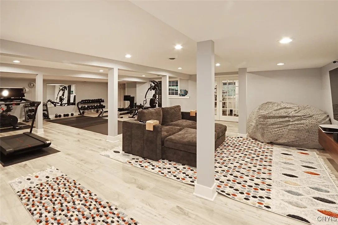 8426 Hobnail Road, Manlius, New York 13104, Manlius, New York 13104, 5 Bedrooms Bedrooms, 13 Rooms Rooms,3 BathroomsBathrooms,Residential,Closed,8426 Hobnail Road, Manlius, New York 13104,S1616004