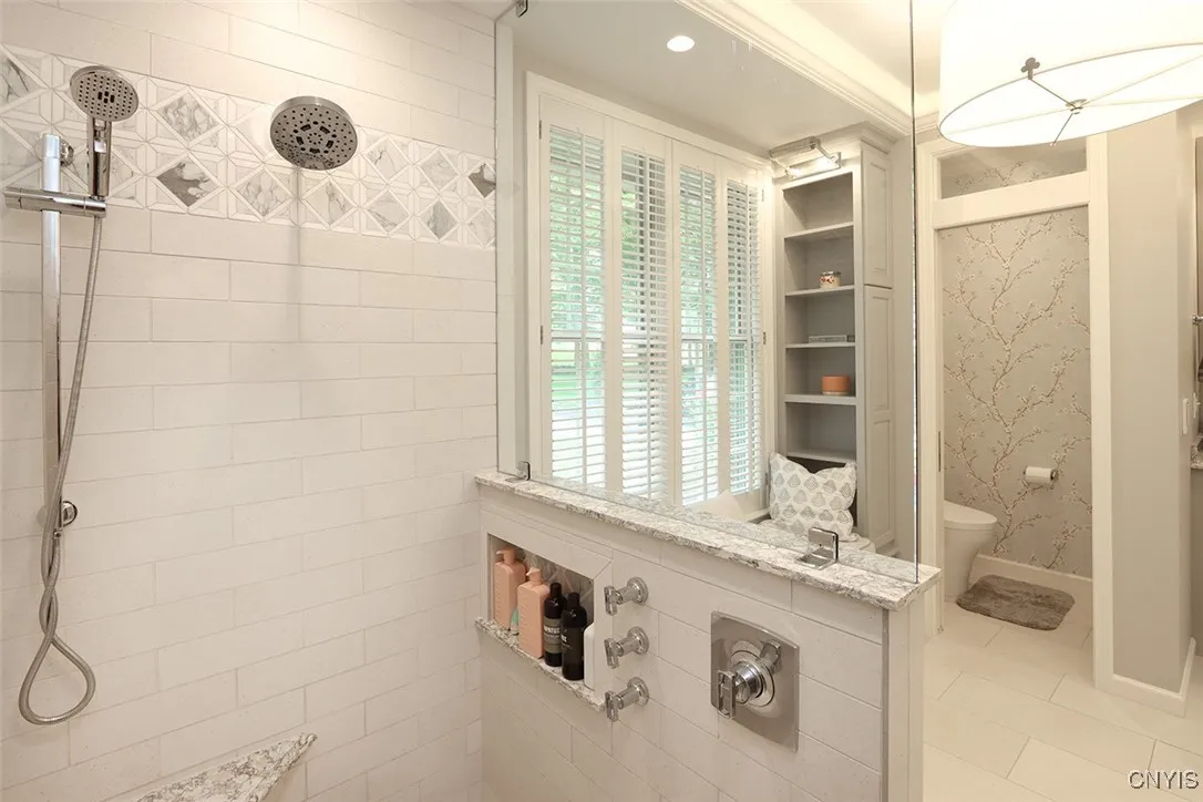 8426 Hobnail Road, Manlius, New York 13104, Manlius, New York 13104, 5 Bedrooms Bedrooms, 13 Rooms Rooms,3 BathroomsBathrooms,Residential,Closed,8426 Hobnail Road, Manlius, New York 13104,S1616004