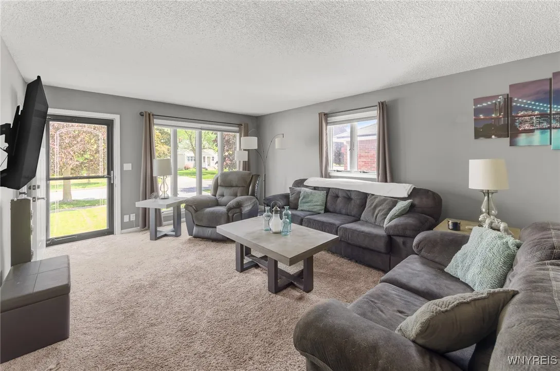 146 Woodcrest Drive, Amherst, New York 14226, Amherst, New York 14226, 2 Bedrooms Bedrooms, 6 Rooms Rooms,1 BathroomBathrooms,Residential,Closed,146 Woodcrest Drive, Amherst, New York 14226,0,B1615420
