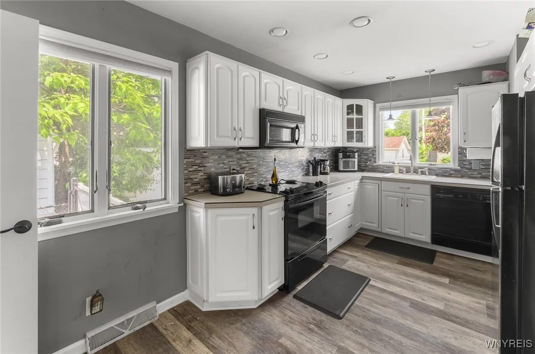 146 Woodcrest Drive, Amherst, New York 14226, Amherst, New York 14226, 2 Bedrooms Bedrooms, 6 Rooms Rooms,1 BathroomBathrooms,Residential,Closed,146 Woodcrest Drive, Amherst, New York 14226,0,B1615420