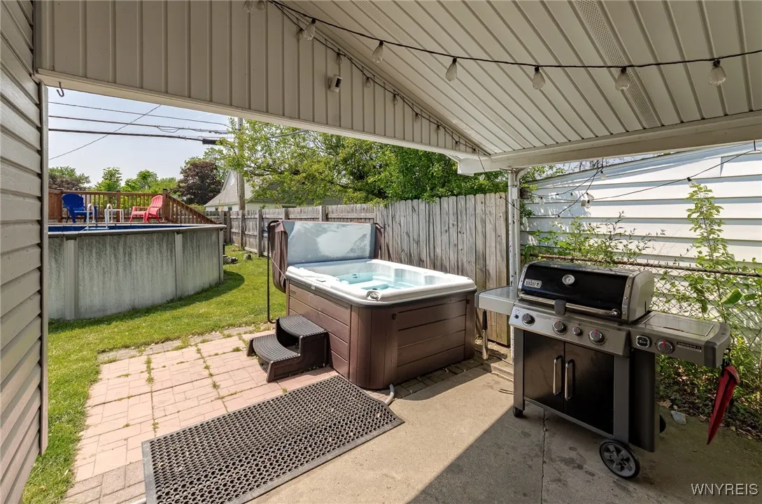 146 Woodcrest Drive, Amherst, New York 14226, Amherst, New York 14226, 2 Bedrooms Bedrooms, 6 Rooms Rooms,1 BathroomBathrooms,Residential,Closed,146 Woodcrest Drive, Amherst, New York 14226,0,B1615420