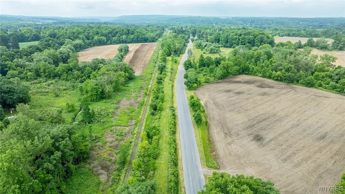 11247 Genesee St, Alexander, New York 14011, Alexander, New York 14011, 3 Bedrooms Bedrooms, 9 Rooms Rooms,1 BathroomBathrooms,Residential,Closed,11247 Genesee St, Alexander, New York 14011,0,B1616625