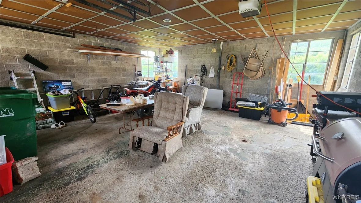 11247 Genesee St, Alexander, New York 14011, Alexander, New York 14011, 3 Bedrooms Bedrooms, 9 Rooms Rooms,1 BathroomBathrooms,Residential,Closed,11247 Genesee St, Alexander, New York 14011,0,B1616625