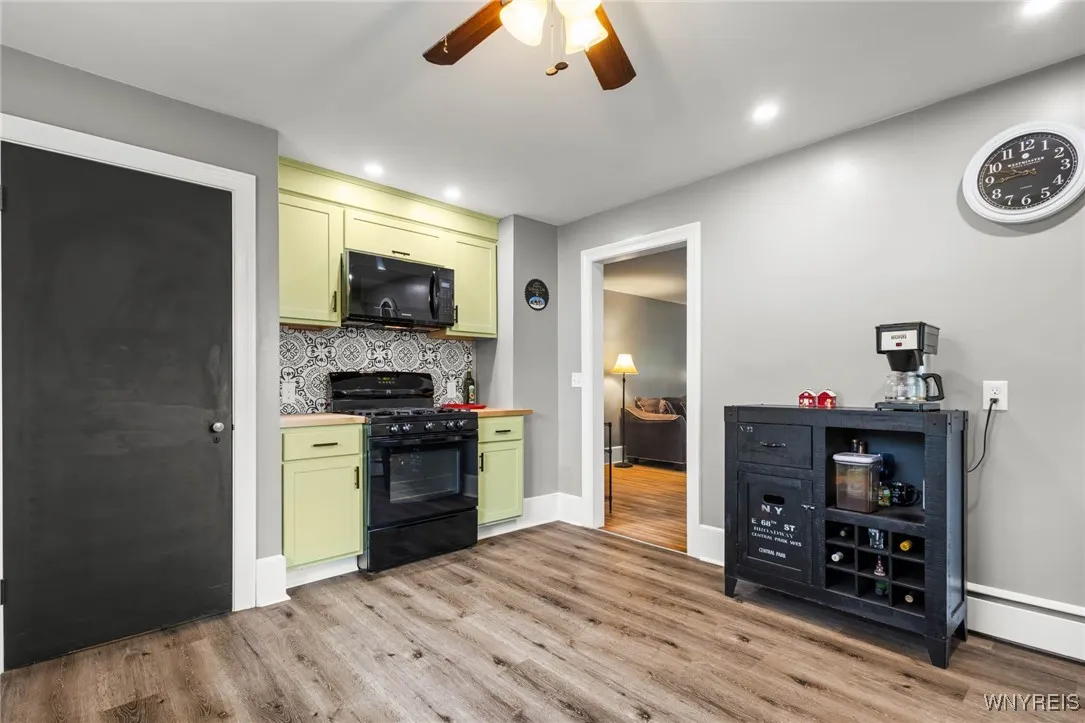 11247 Genesee St, Alexander, New York 14011, Alexander, New York 14011, 3 Bedrooms Bedrooms, 9 Rooms Rooms,1 BathroomBathrooms,Residential,Closed,11247 Genesee St, Alexander, New York 14011,0,B1616625