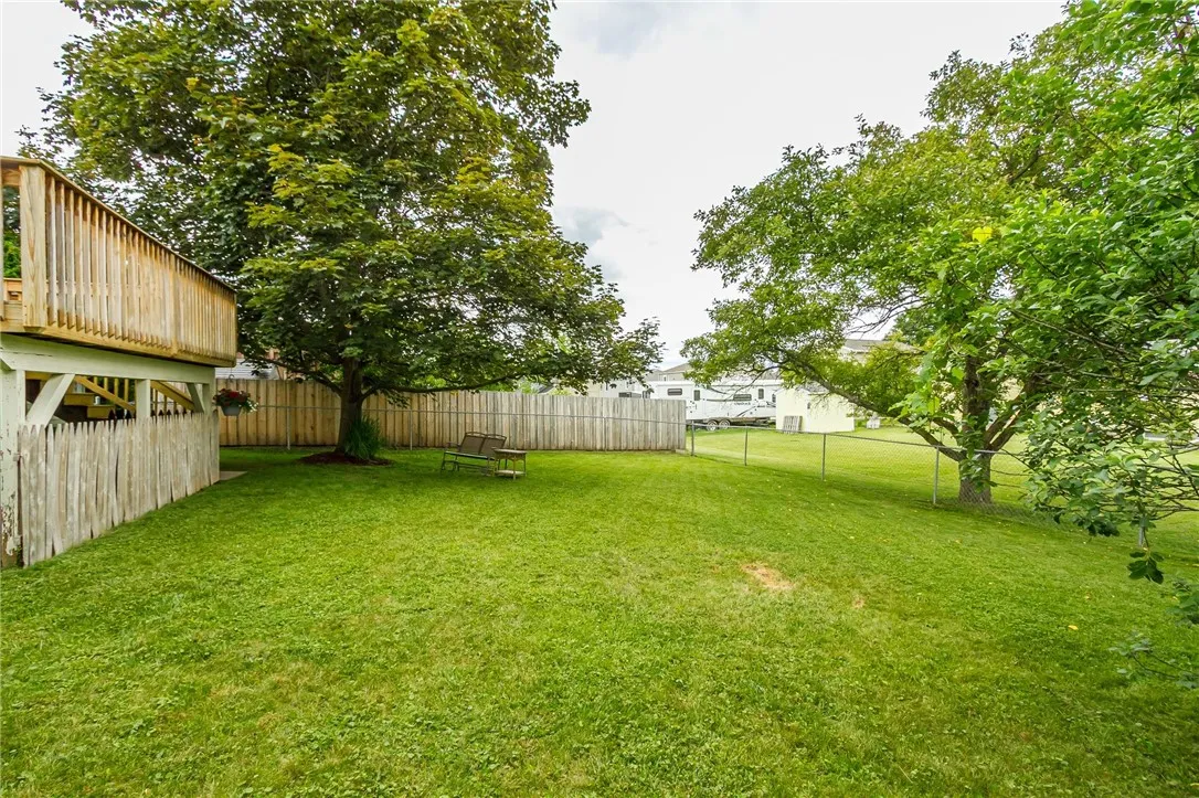 1611 Wheatstone Drive, Farmington, New York 14425, Farmington, New York 14425, 3 Bedrooms Bedrooms, 9 Rooms Rooms,1 BathroomBathrooms,Residential,Closed,1611 Wheatstone Drive, Farmington, New York 14425,R1614179