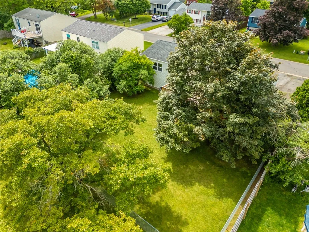 1611 Wheatstone Drive, Farmington, New York 14425, Farmington, New York 14425, 3 Bedrooms Bedrooms, 9 Rooms Rooms,1 BathroomBathrooms,Residential,Closed,1611 Wheatstone Drive, Farmington, New York 14425,R1614179