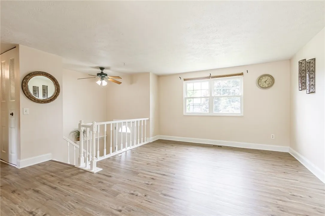 1611 Wheatstone Drive, Farmington, New York 14425, Farmington, New York 14425, 3 Bedrooms Bedrooms, 9 Rooms Rooms,1 BathroomBathrooms,Residential,Closed,1611 Wheatstone Drive, Farmington, New York 14425,R1614179