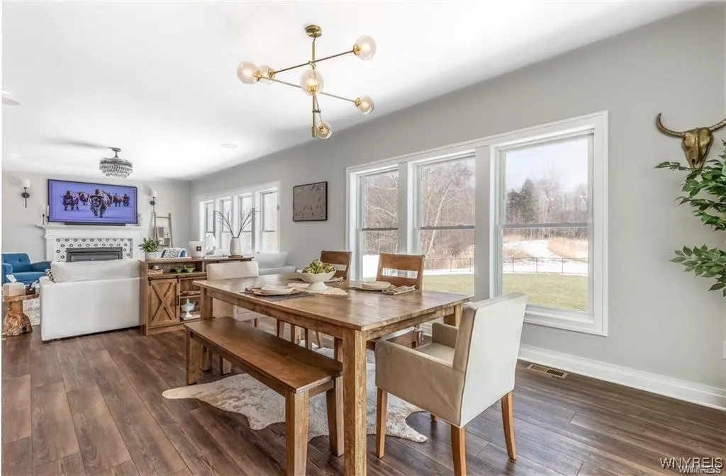 5471 Sycamore Lane, Hamburg, New York 14075, Hamburg, New York 14075, 4 Bedrooms Bedrooms, 8 Rooms Rooms,2 BathroomsBathrooms,Residential,Closed,5471 Sycamore Lane, Hamburg, New York 14075,0,B1616713