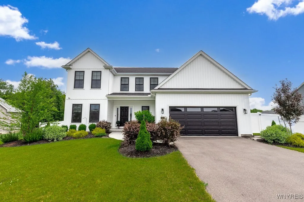 5471 Sycamore Lane, Hamburg, New York 14075, Hamburg, New York 14075, 4 Bedrooms Bedrooms, 8 Rooms Rooms,2 BathroomsBathrooms,Residential,Closed,5471 Sycamore Lane, Hamburg, New York 14075,0,B1616713