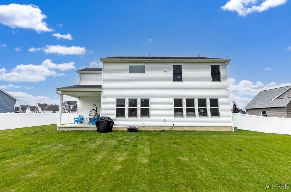 5471 Sycamore Lane, Hamburg, New York 14075, Hamburg, New York 14075, 4 Bedrooms Bedrooms, 8 Rooms Rooms,2 BathroomsBathrooms,Residential,Closed,5471 Sycamore Lane, Hamburg, New York 14075,0,B1616713