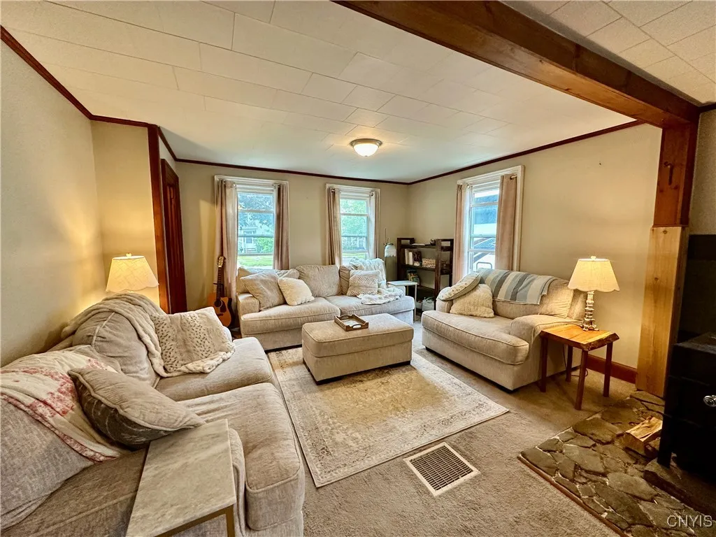 57 Varick Street, Oswego-city, New York 13126, Oswego, New York 13126, 3 Bedrooms Bedrooms, 7 Rooms Rooms,1 BathroomBathrooms,Residential,Closed,57 Varick Street, Oswego-city, New York 13126,0,S1616737