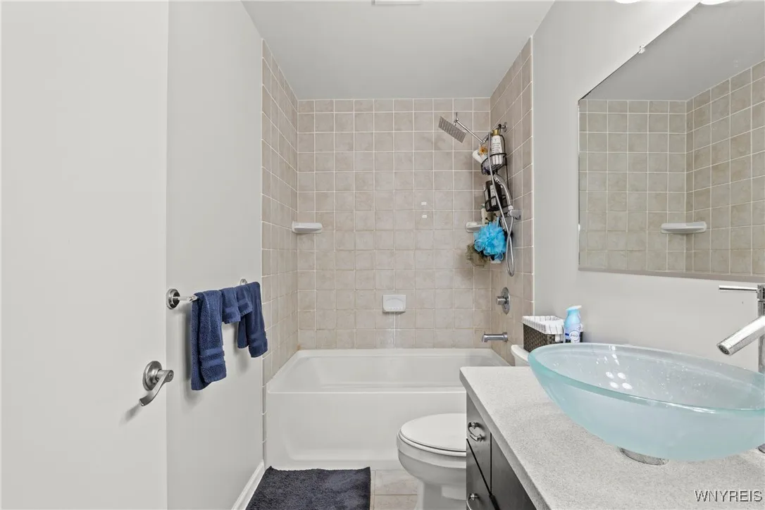 75b Foxberry Drive, Amherst, New York 14068, Amherst, New York 14068, 2 Bedrooms Bedrooms, 4 Rooms Rooms,1 BathroomBathrooms,Residential,Closed,75b Foxberry Drive, Amherst, New York 14068,B1616731