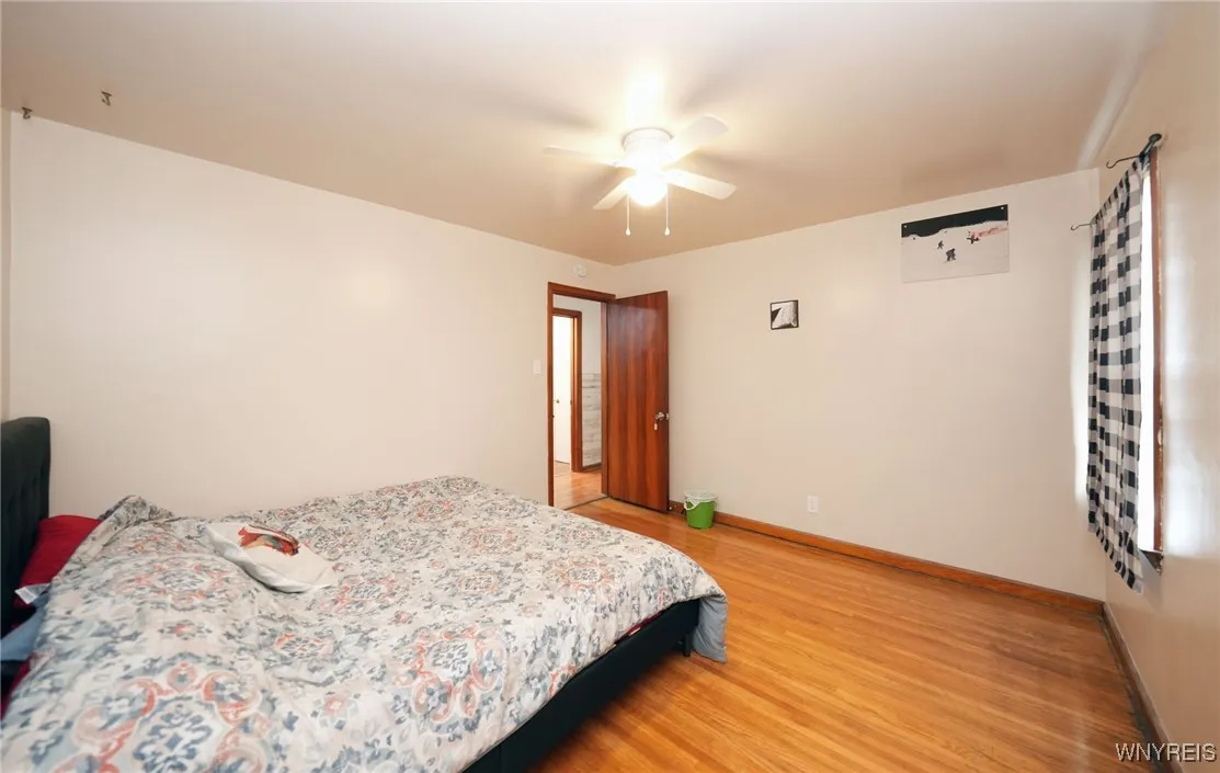 2133 North Avenue, Niagara Falls, New York 14305, Niagara Falls, New York 14305, 6 Bedrooms Bedrooms, ,2 BathroomsBathrooms,Residential,For Sale,2133 North Avenue, Niagara Falls, New York 14305,B1616566