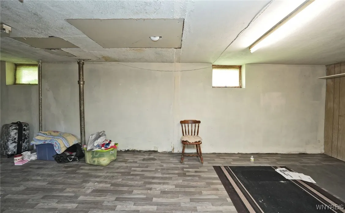 2133 North Avenue, Niagara Falls, New York 14305, Niagara Falls, New York 14305, 6 Bedrooms Bedrooms, ,2 BathroomsBathrooms,Residential,For Sale,2133 North Avenue, Niagara Falls, New York 14305,B1616566