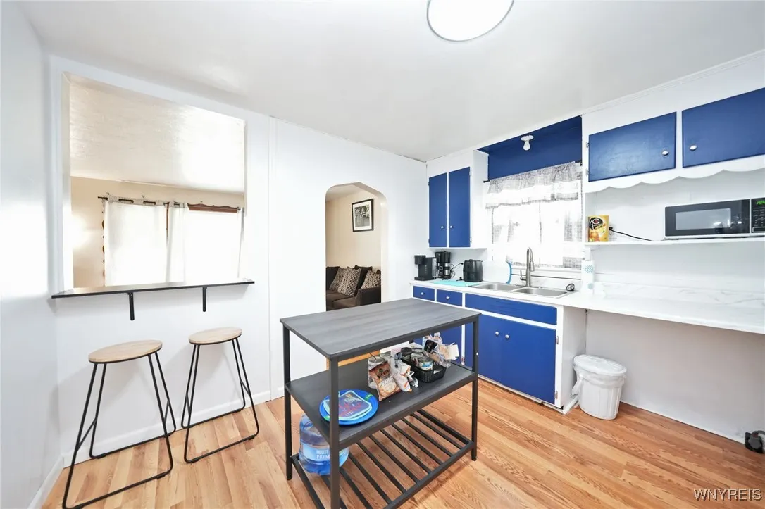 2133 North Avenue, Niagara Falls, New York 14305, Niagara Falls, New York 14305, 6 Bedrooms Bedrooms, ,2 BathroomsBathrooms,Residential,For Sale,2133 North Avenue, Niagara Falls, New York 14305,B1616566