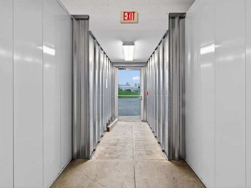 6378 Dean Parkway, Ontario, New York 14519, Ontario, New York 14519, ,Commercial Sale,For Sale,6378 Dean Parkway, Ontario, New York 14519,R1615276