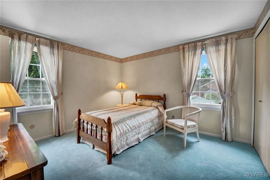 87 Old Spring Lane, Amherst, New York 14221, Amherst, New York 14221, 5 Bedrooms Bedrooms, 10 Rooms Rooms,2 BathroomsBathrooms,Residential,Closed,87 Old Spring Lane, Amherst, New York 14221,B1612057