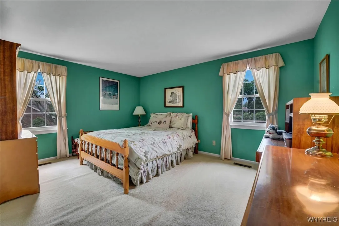 87 Old Spring Lane, Amherst, New York 14221, Amherst, New York 14221, 5 Bedrooms Bedrooms, 10 Rooms Rooms,2 BathroomsBathrooms,Residential,Closed,87 Old Spring Lane, Amherst, New York 14221,B1612057