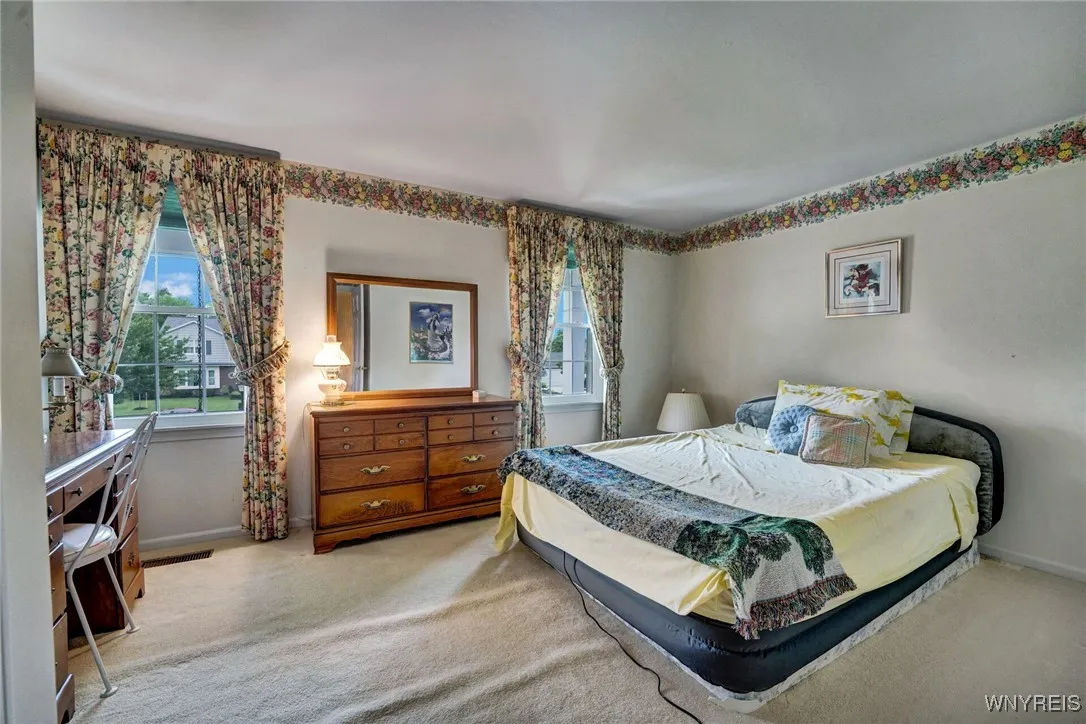 87 Old Spring Lane, Amherst, New York 14221, Amherst, New York 14221, 5 Bedrooms Bedrooms, 10 Rooms Rooms,2 BathroomsBathrooms,Residential,Closed,87 Old Spring Lane, Amherst, New York 14221,B1612057