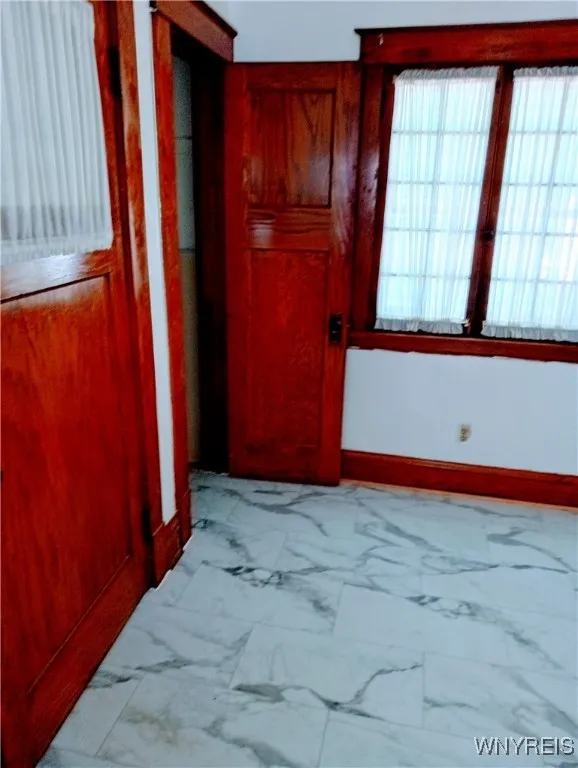 2436 Cleveland Avenue, Niagara Falls, New York 143, Niagara Falls, New York 14305, 3 Bedrooms Bedrooms, 8 Rooms Rooms,1 BathroomBathrooms,Residential,For Sale,2436 Cleveland Avenue, Niagara Falls, New York 143,B1616823