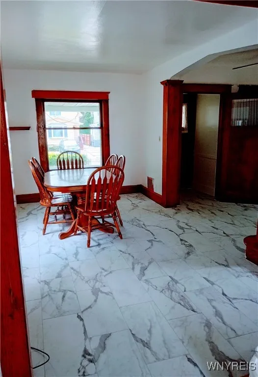 Front living space