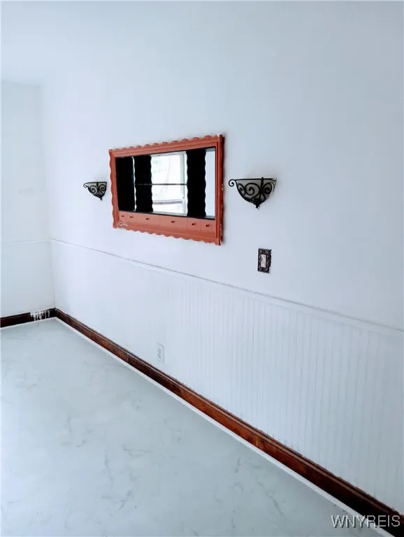2436 Cleveland Avenue, Niagara Falls, New York 143, Niagara Falls, New York 14305, 3 Bedrooms Bedrooms, 8 Rooms Rooms,1 BathroomBathrooms,Residential,For Sale,2436 Cleveland Avenue, Niagara Falls, New York 143,B1616823