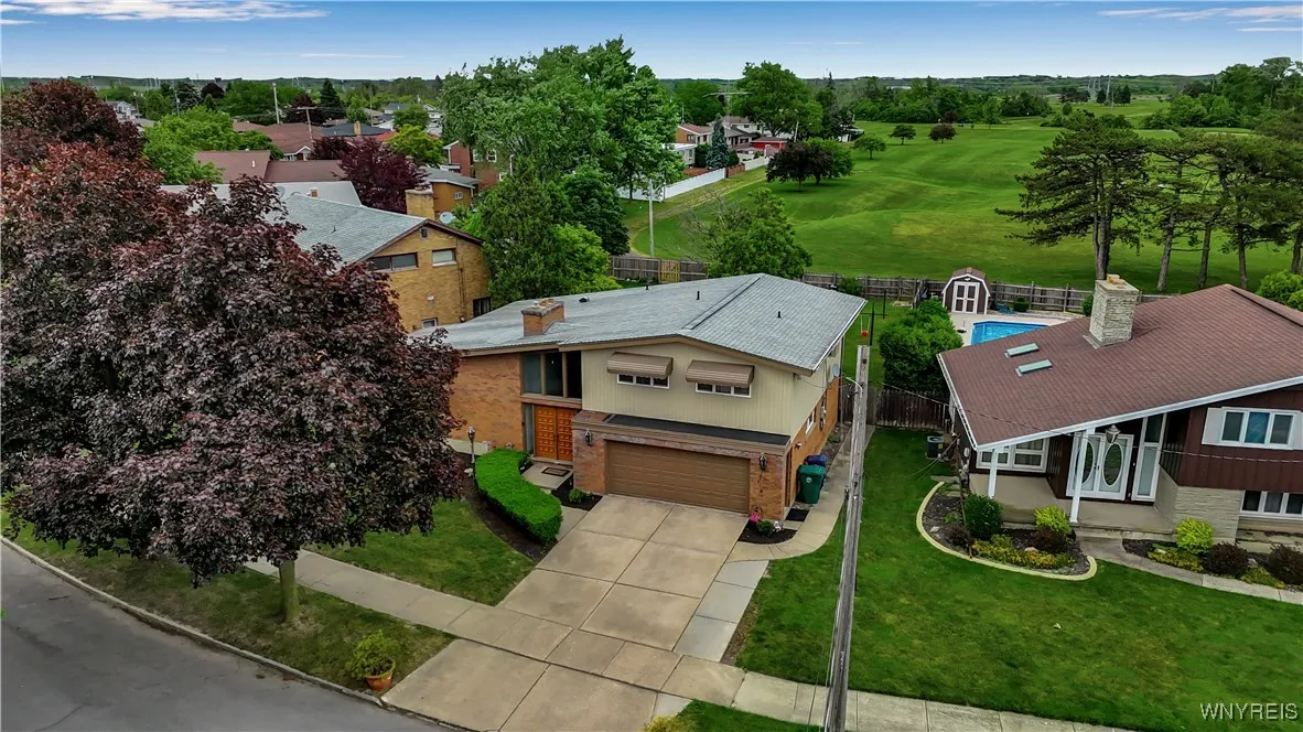 2503 Parkview Drive, Niagara Falls, New York 14305, Niagara Falls, New York 14305, 3 Bedrooms Bedrooms, 8 Rooms Rooms,1 BathroomBathrooms,Residential,For Sale,2503 Parkview Drive, Niagara Falls, New York 14305,B1616666