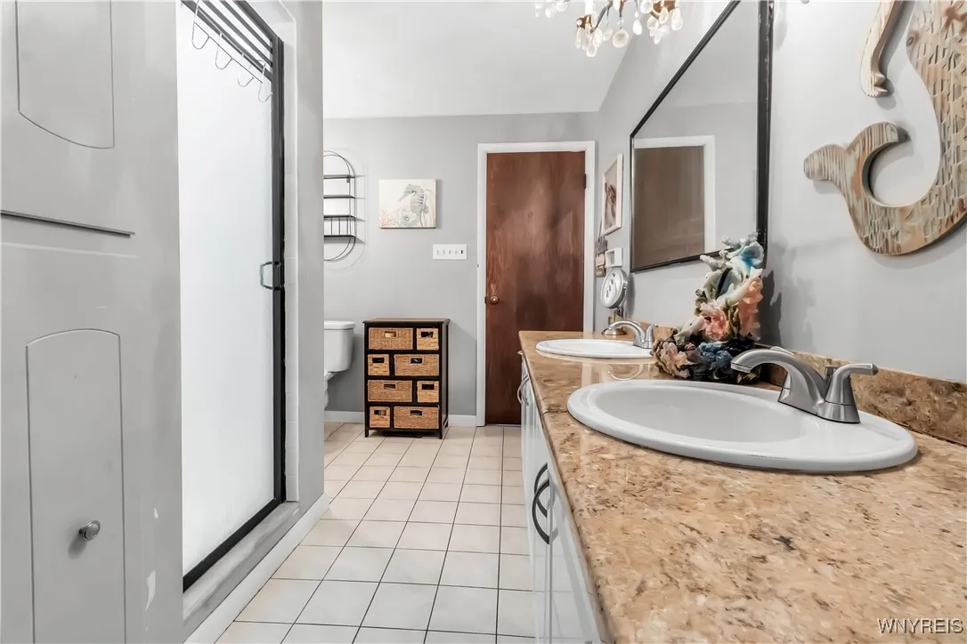 2503 Parkview Drive, Niagara Falls, New York 14305, Niagara Falls, New York 14305, 3 Bedrooms Bedrooms, 8 Rooms Rooms,1 BathroomBathrooms,Residential,For Sale,2503 Parkview Drive, Niagara Falls, New York 14305,B1616666