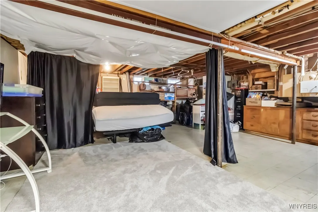2503 Parkview Drive, Niagara Falls, New York 14305, Niagara Falls, New York 14305, 3 Bedrooms Bedrooms, 8 Rooms Rooms,1 BathroomBathrooms,Residential,For Sale,2503 Parkview Drive, Niagara Falls, New York 14305,B1616666