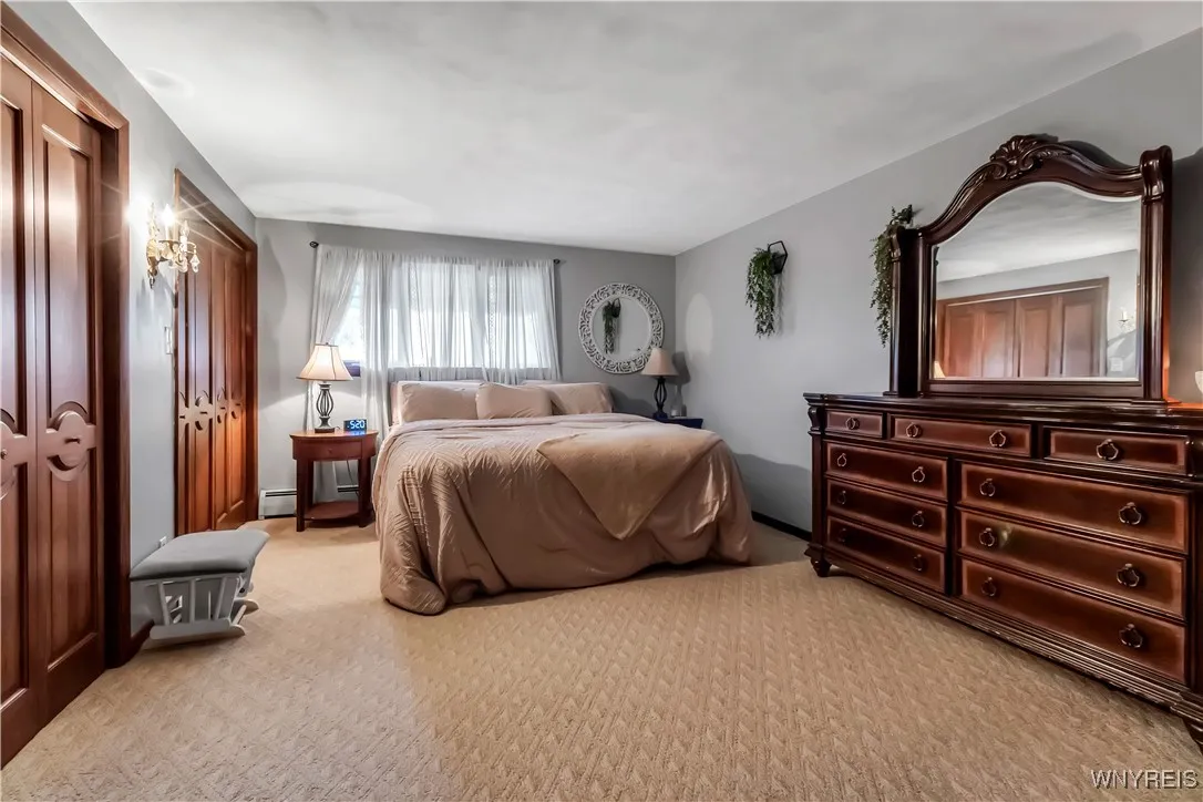 2503 Parkview Drive, Niagara Falls, New York 14305, Niagara Falls, New York 14305, 3 Bedrooms Bedrooms, 8 Rooms Rooms,1 BathroomBathrooms,Residential,For Sale,2503 Parkview Drive, Niagara Falls, New York 14305,B1616666