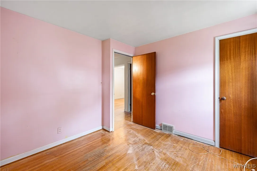 155 Mapleview Drive, Amherst, New York 14226, Amherst, New York 14226, 2 Bedrooms Bedrooms, 5 Rooms Rooms,1 BathroomBathrooms,Residential,Closed,155 Mapleview Drive, Amherst, New York 14226,B1616735