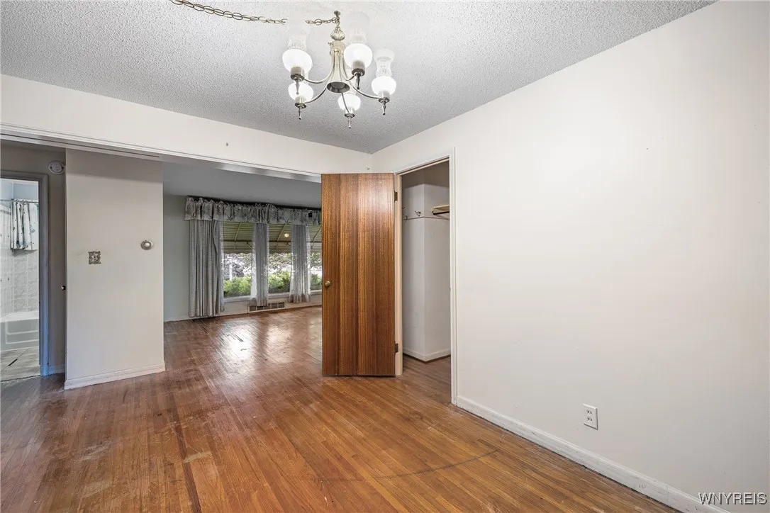 155 Mapleview Drive, Amherst, New York 14226, Amherst, New York 14226, 2 Bedrooms Bedrooms, 5 Rooms Rooms,1 BathroomBathrooms,Residential,Closed,155 Mapleview Drive, Amherst, New York 14226,B1616735