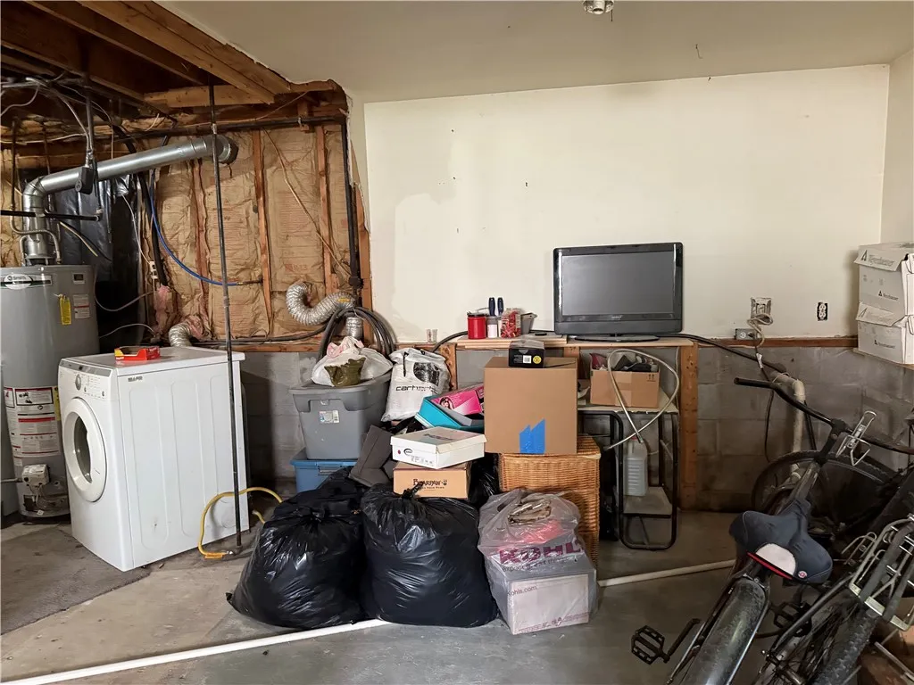 205 Darla Drive, Clarkson, New York 14420, Clarkson, New York 14420, 3 Bedrooms Bedrooms, 6 Rooms Rooms,1 BathroomBathrooms,Residential,For Sale,205 Darla Drive, Clarkson, New York 14420,R1616861