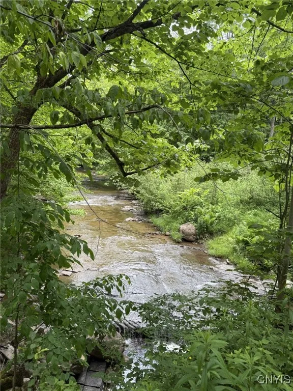Raystone Creek