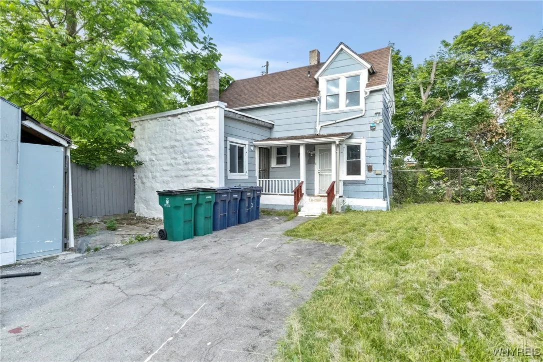 227 Burgard Place, Buffalo, New York 14211, Buffalo, New York 14211, 7 Bedrooms Bedrooms, ,3 BathroomsBathrooms,Residential,For Sale,227 Burgard Place, Buffalo, New York 14211,B1616023