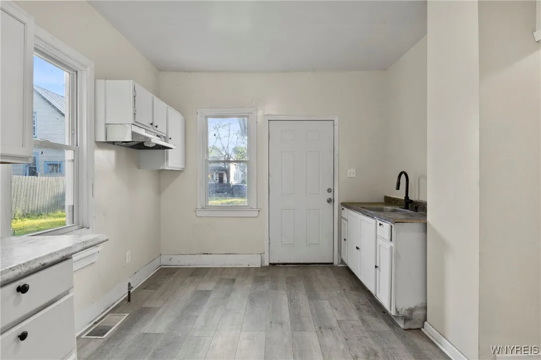 227 Burgard Place, Buffalo, New York 14211, Buffalo, New York 14211, 7 Bedrooms Bedrooms, ,3 BathroomsBathrooms,Residential,For Sale,227 Burgard Place, Buffalo, New York 14211,B1616023