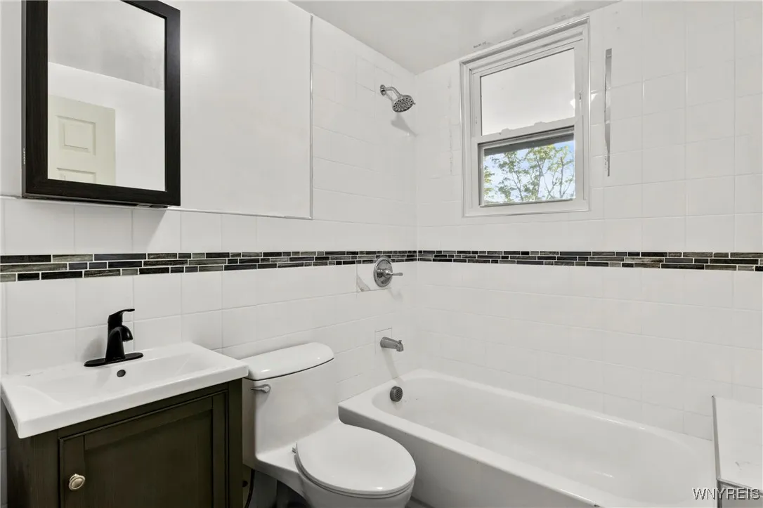 227 Burgard Place, Buffalo, New York 14211, Buffalo, New York 14211, 7 Bedrooms Bedrooms, ,3 BathroomsBathrooms,Residential,For Sale,227 Burgard Place, Buffalo, New York 14211,B1616023