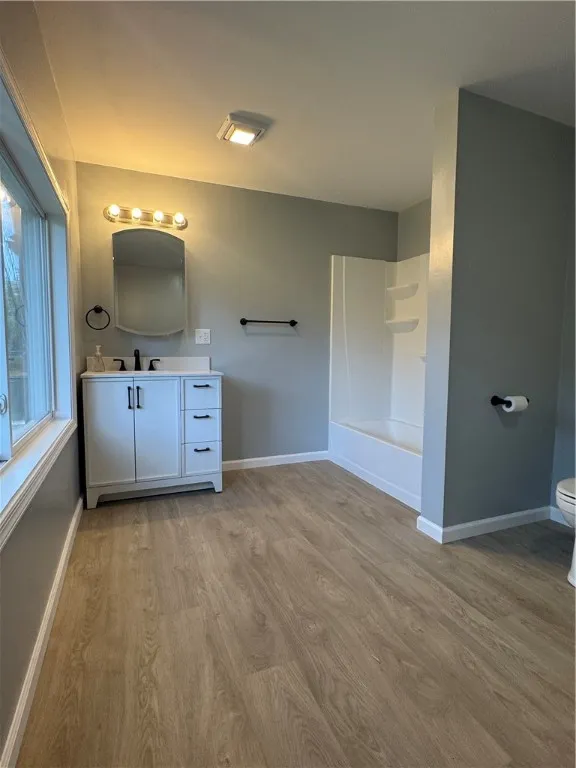 Large bathroom, second floor