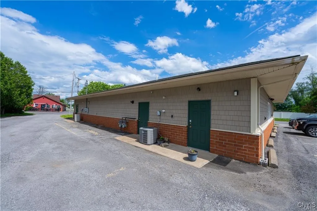 1107 Floyd Avenue, Rome, New York 13440, Rome, New York 13440, ,Commercial Lease,For Rent,1107 Floyd Avenue, Rome, New York 13440,0,S1616885