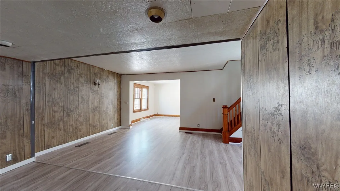 133 Freund Street, Buffalo, New York 14215, Buffalo, New York 14215, 3 Bedrooms Bedrooms, 5 Rooms Rooms,2 BathroomsBathrooms,Residential,For Sale,133 Freund Street, Buffalo, New York 14215,B1616802